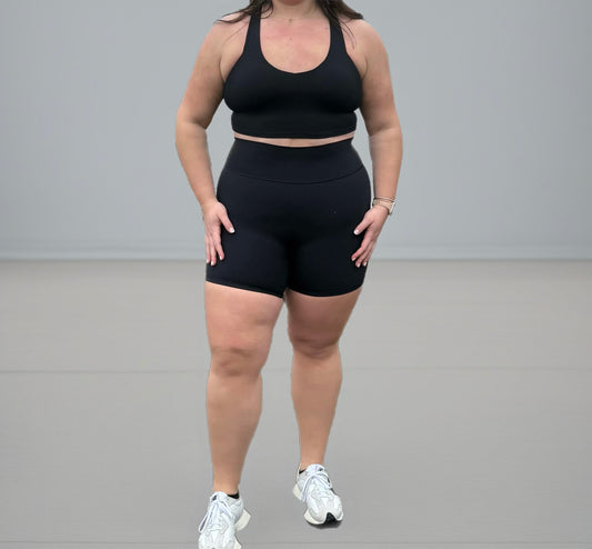 Petunia-1 shorts PLUS SIZE