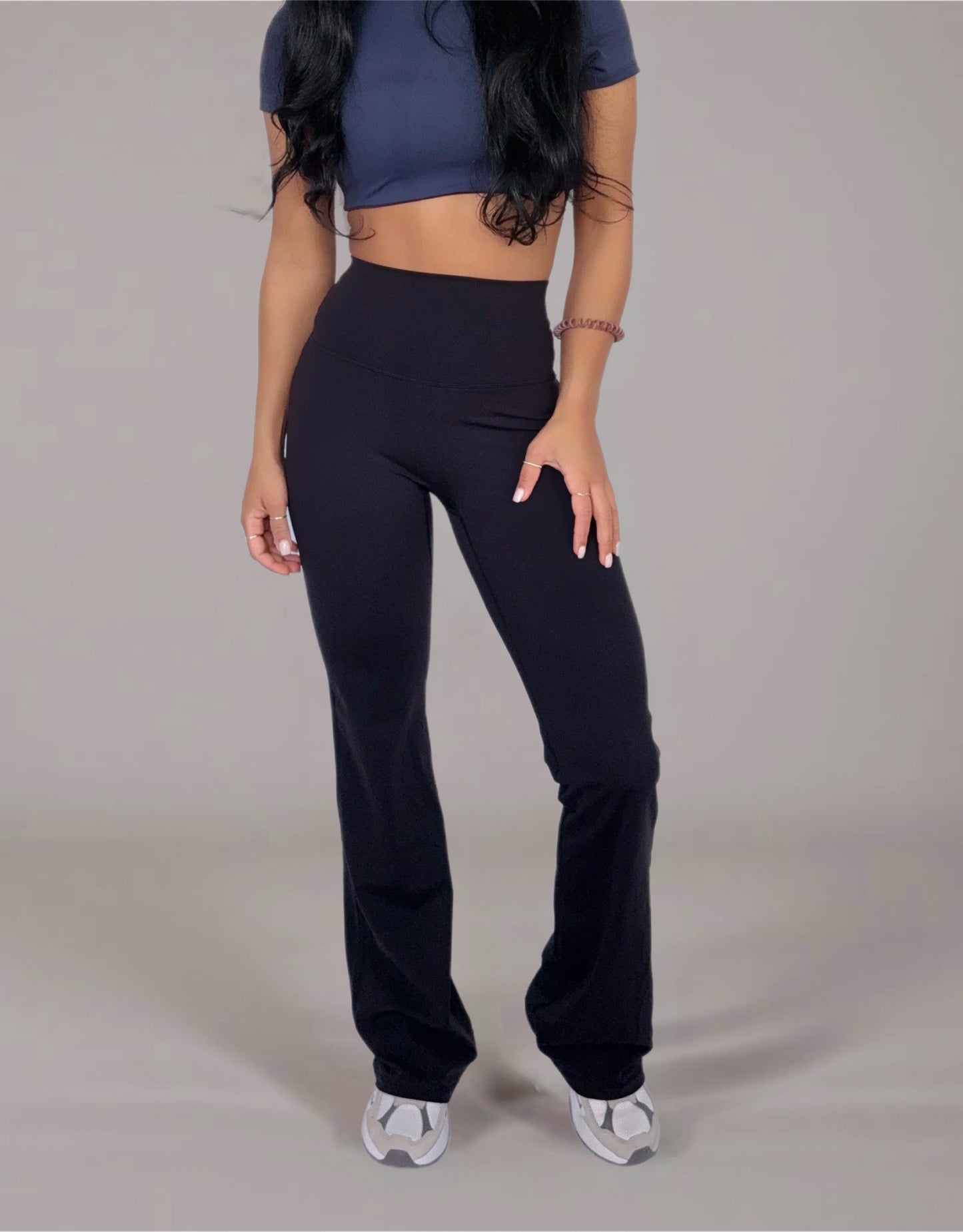 Black flared legging high-waisted